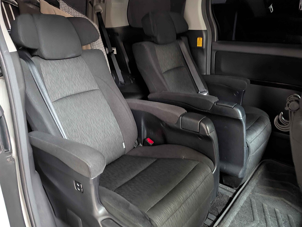 MPV interior seating reference for long-distance transfer
